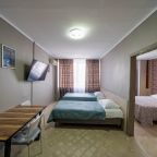 Двухкомнатный номер с 2-сп кроватью и двумя 1-сп