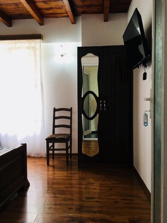 Двухместный (Бюджетный двухместный номер с 1 кроватью) гостевого дома Maxim, Махинджаури