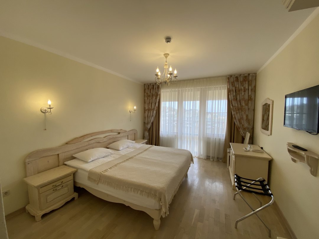 Двухместный (Улучшенный двухместный номер с 1 кроватью или 2 отдельными кроватями и террасой) мини-отеля Александрия, Супсех