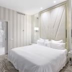 Сьюит, Отель Резиденция