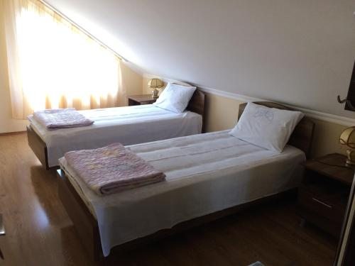 Двухместный (Двухместный номер с 1 кроватью и общей ванной комнатой) гостевого дома Mari Guest House, Телави