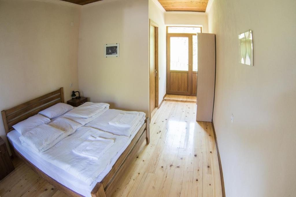 Двухместный (Двухместный номер с 1 кроватью и собственной ванной комнатой) гостевого дома Mountain View, Местиа