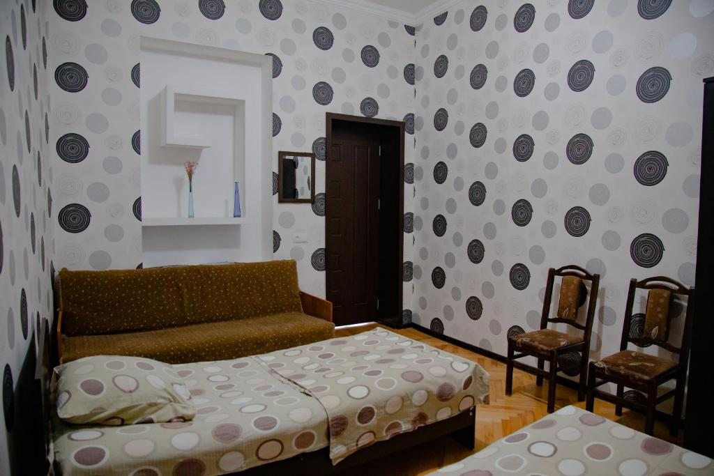 Двухместный (Стандартный двухместный номер с 2 отдельными кроватями) гостевого дома Тин-Тина, Телави