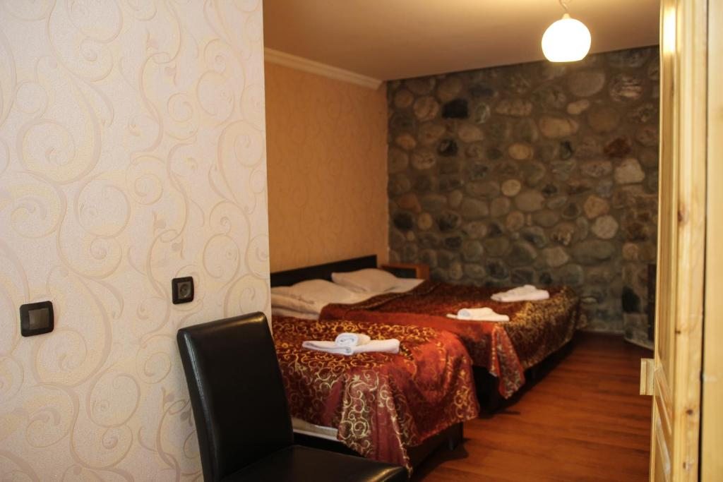 Трехместный (Стандартный трехместный номер) отеля Svaneti, Местиа