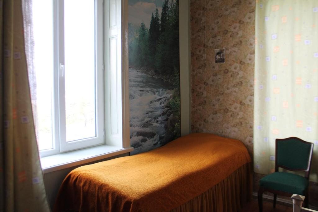 Двухместный (Двухместный номер с 2 отдельными кроватями и общей ванной комнатой) гостевого дома TLT, Телави