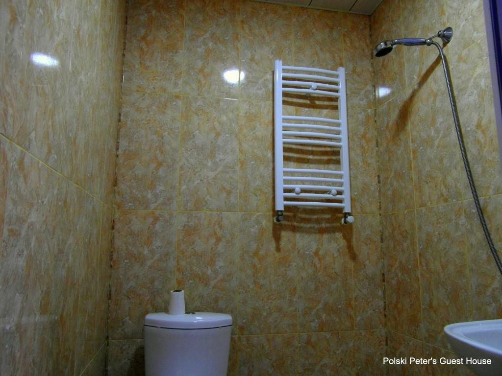 Трехместный (Трехместный номер с ванной комнатой) гостевого дома Петерс, Сигнахи