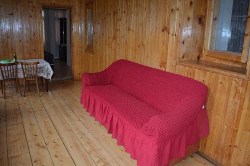 Двухместный (Двухместный номер с 2 отдельными кроватями и общей ванной комнатой) гостевого дома Mziuri, Местиа