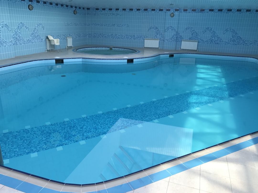 Крытый плавательный бассейн, Гостиница AZIMUT Отель Якутск