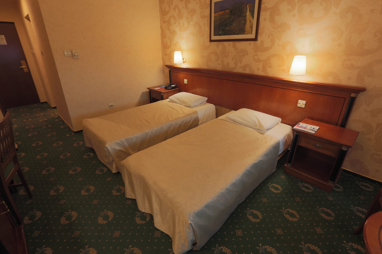 Двухместный (Стандарт с 2 отдельными кроватями) гостиницы AZIMUT Отель Якутск