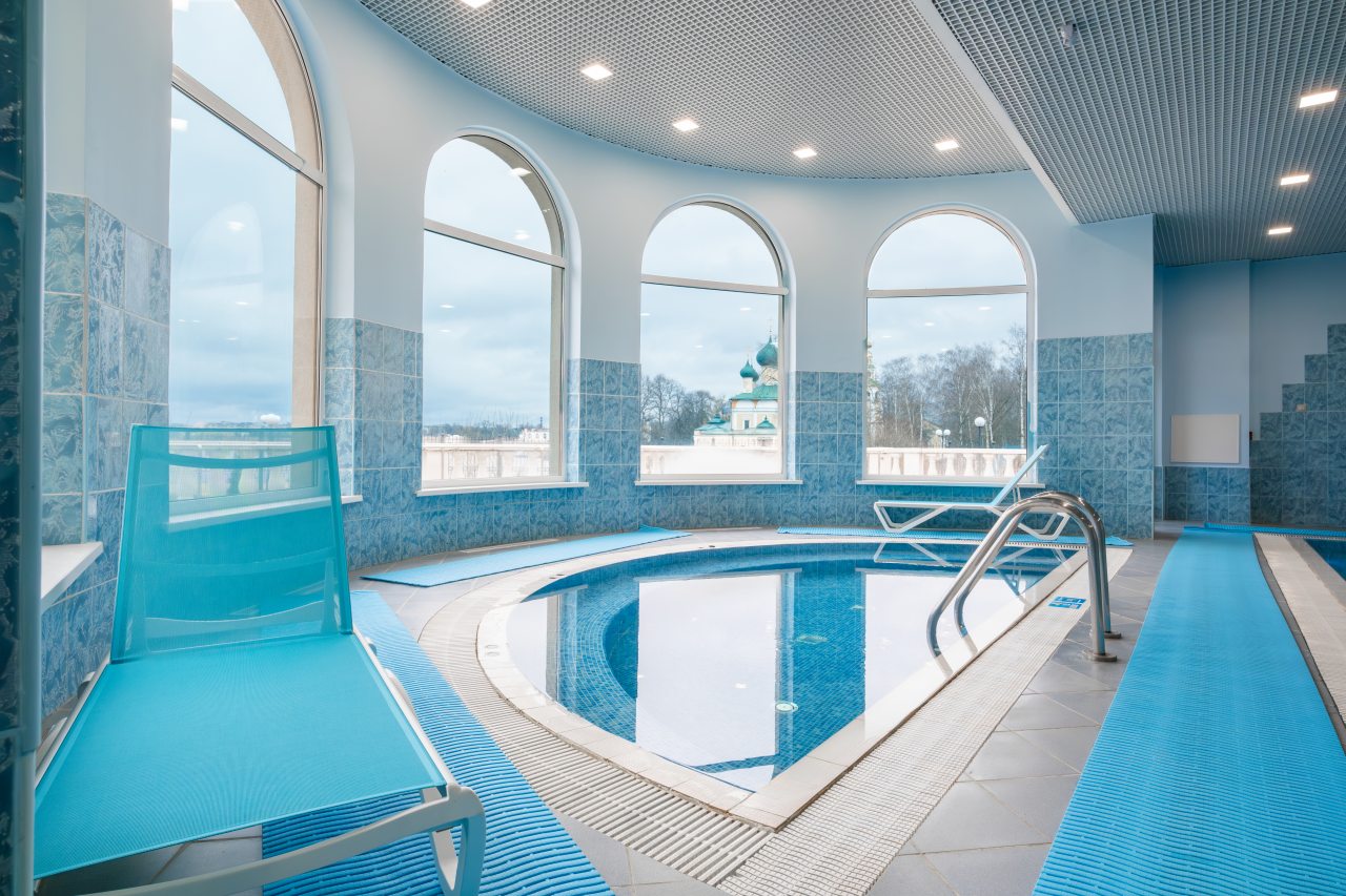 Крытый бассейн, Гостиница Волжская Ривьера