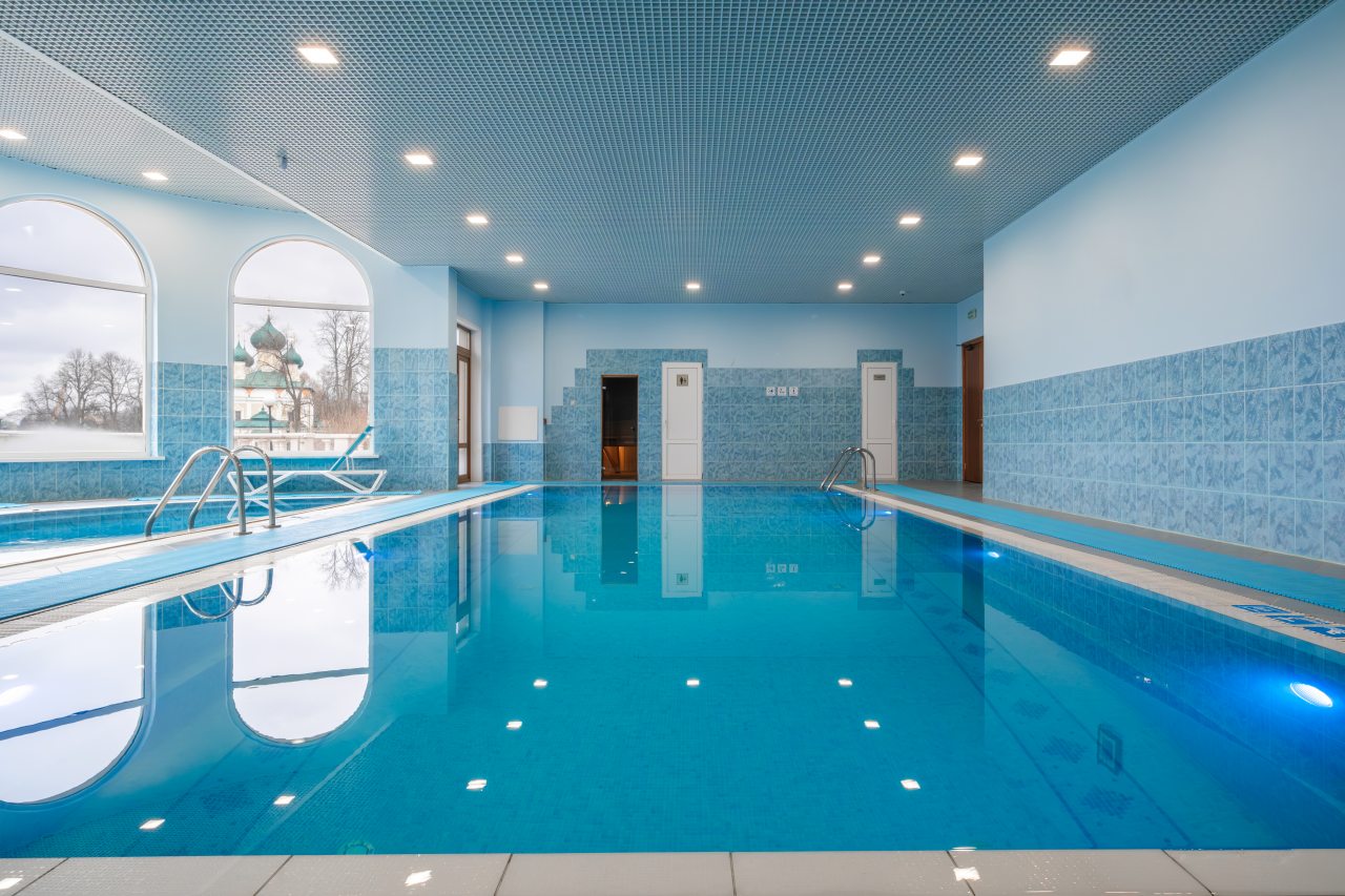 Крытый бассейн, Гостиница Волжская Ривьера
