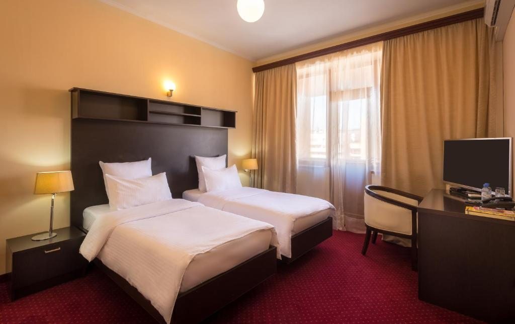 Двухместный (Двухместный номер Делюкс с 2 отдельными кроватями) отеля 14th Floor, Ереван