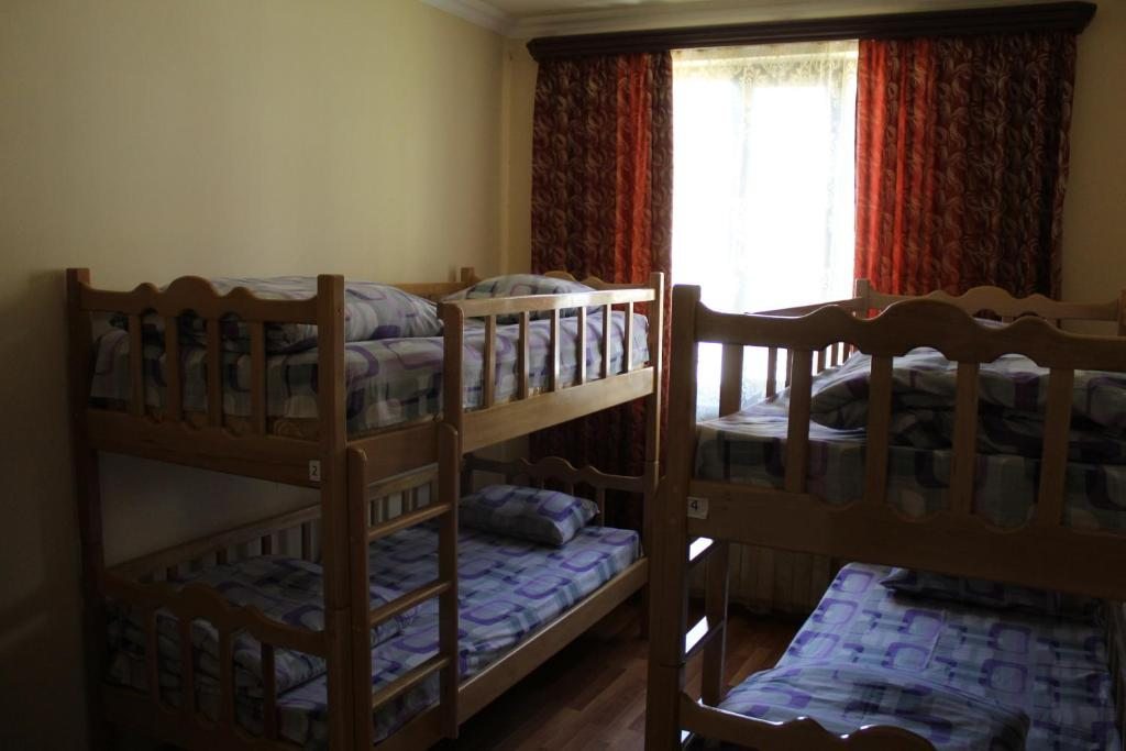 Номер (Кровать в общем номере для женщин с 4 кроватями) хостела Arm, Ереван