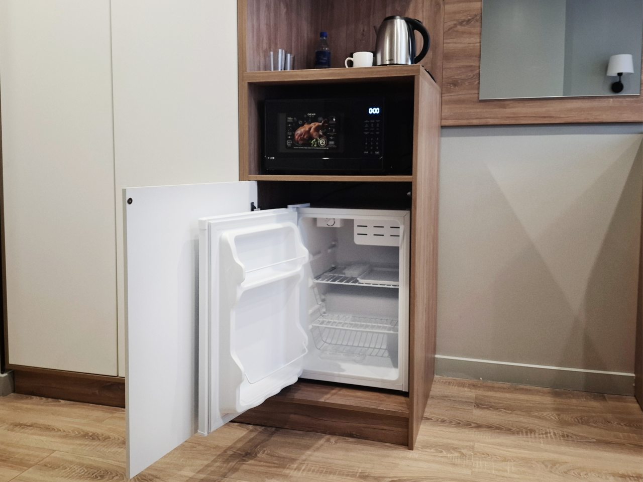 Одноместный (Бизнес), Гостиница Салют