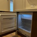 Апартаменты (Фэмили), Гостиница Салют