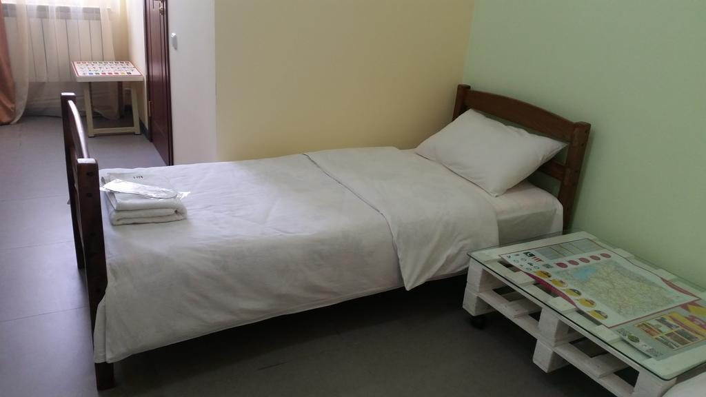 Двухместный (Просторный двухместный номер с 2 отдельными кроватями) отеля Benefice, Ереван