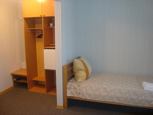 Номер с одной кроватью в гостинице Уютная, Новосибирск. Гостиница Уютная