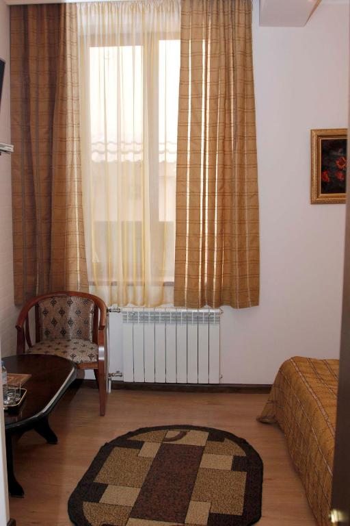 Двухместный (Двухместный номер эконом-класса с 1 кроватью) отеля Hin Yerevantsi, Ереван