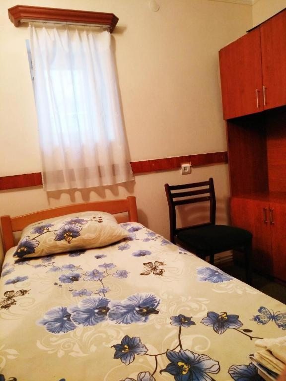 Одноместный (Небольшой одноместный номер) хостела Сахаров, Ереван