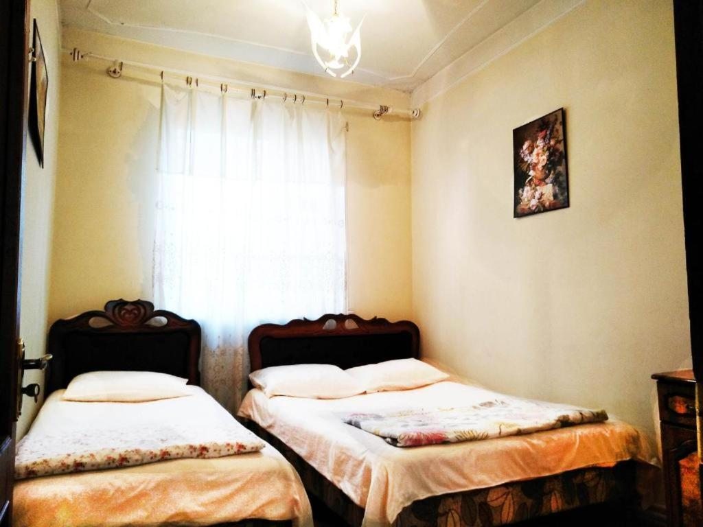 Трехместный (Бюджетный трехместный номер) хостела Сахаров, Ереван
