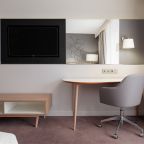 Двухместный (Улучшенный номер с кроватью King-size и доступом в lounge-зону), Отель Edge Seligerskaya