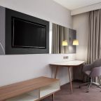 Двухместный (Улучшенный номер с кроватью King-size и доступом в lounge-зону), Отель Edge Seligerskaya
