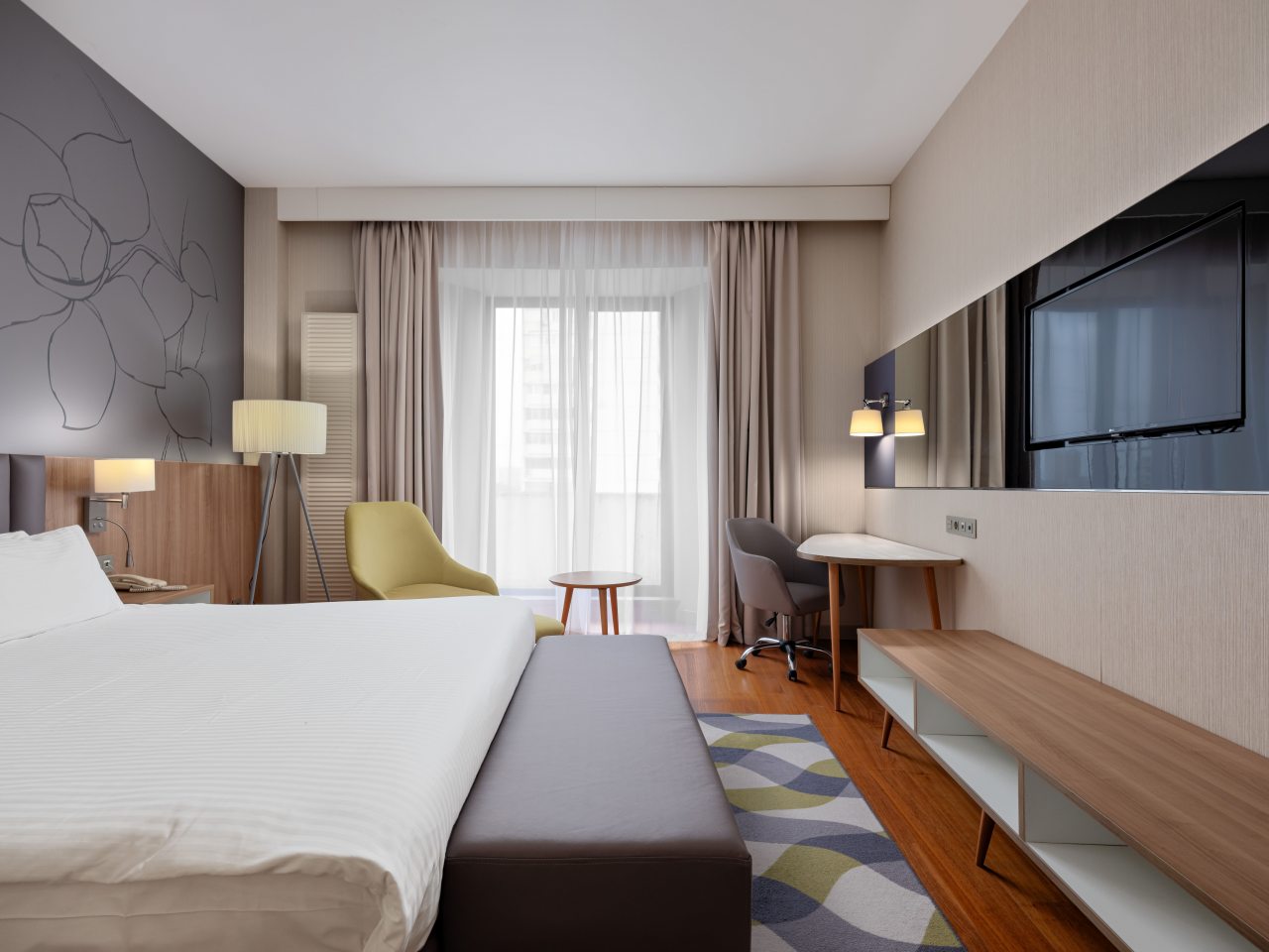 Сюит (Реновированный Люкс с 1 спальней и доступом в lounge-зону), Отель Edge Seligerskaya