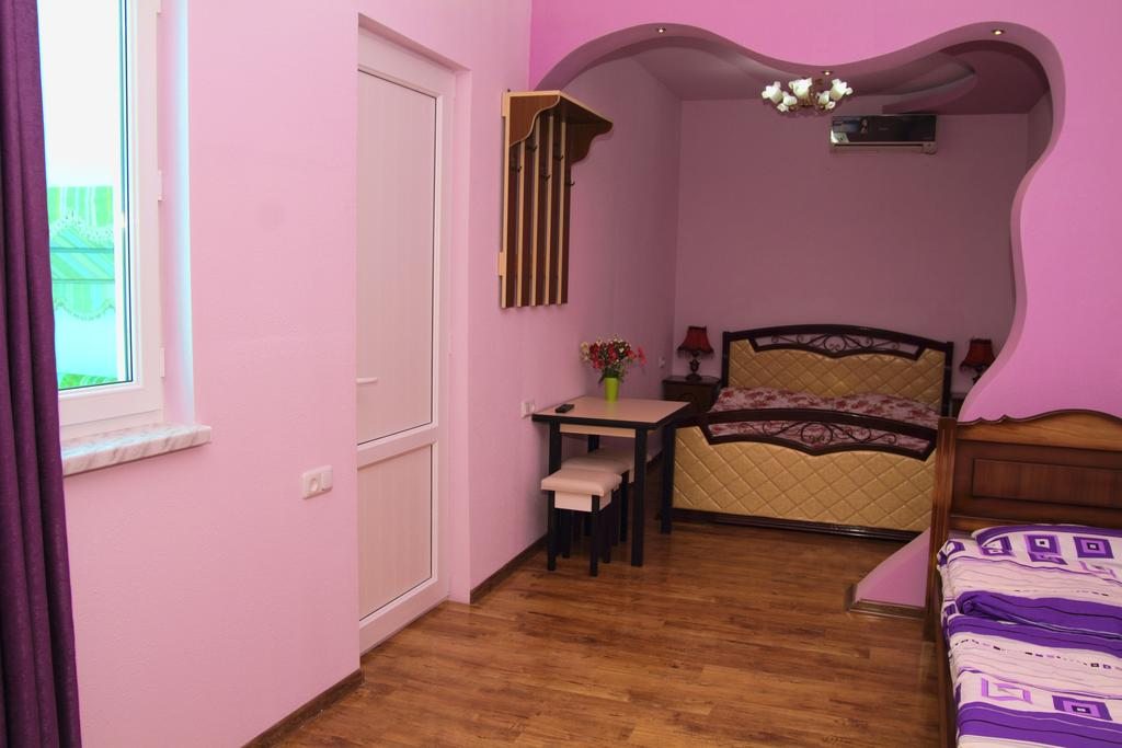 Сьюит (Полулюкс), Хостел Hostel