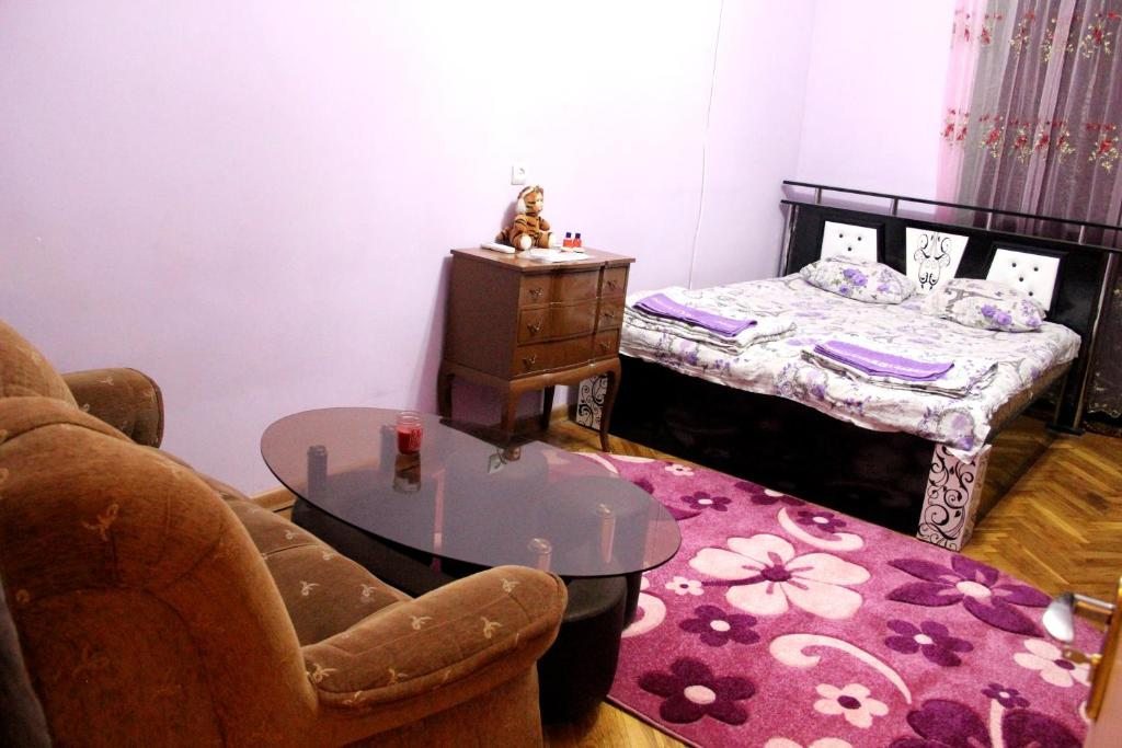 Двухместный (Двухместный номер с 1 кроватью) хостела Karinitas Family, Ереван