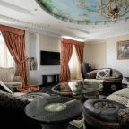 Сьюит (Президентский Сьюит), Отель Moscow Holiday