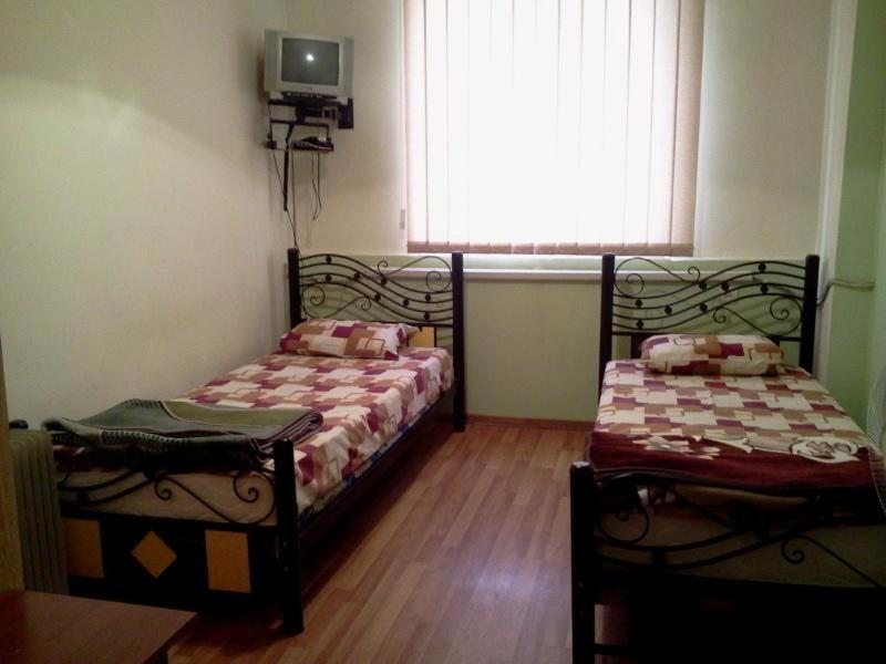 Двухместный (Двухместный номер Делюкс с 1 кроватью или 2 отдельными кроватями) хостела Masiv, Ереван