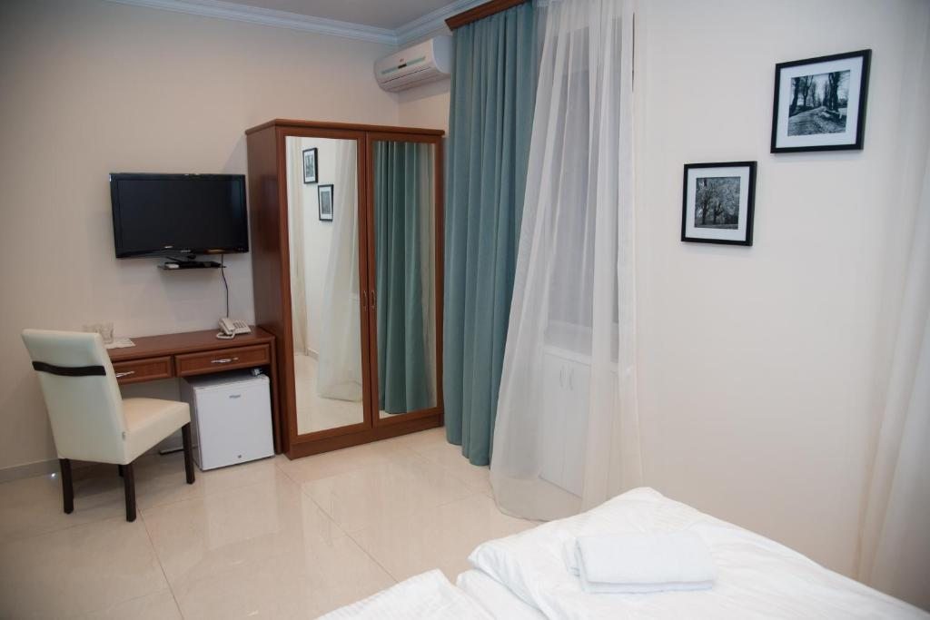 Двухместный (Большой двухместный номер с 1 кроватью или 2 отдельными кроватями) отеля Mia Casa, Ереван
