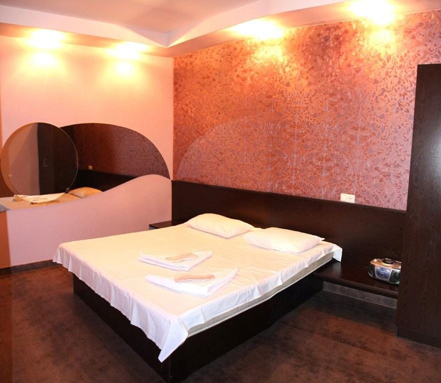 Двухместный (Стандартный двухместный номер с 1 кроватью) отеля Ереван