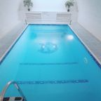 Крытый плавательный бассейн, Гостиница Купеческий дом