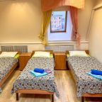 Трехместный (Номер Эконом с удобствами на этаже), Гостиница Купеческий дом