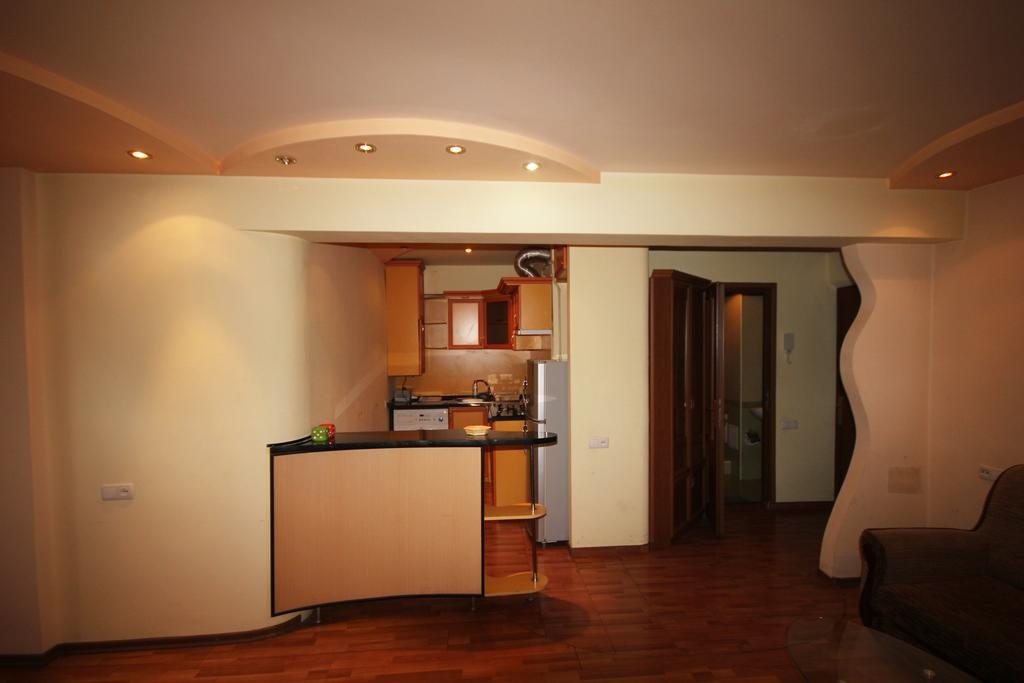 Апартаменты (Апартаменты с 1 спальней - Saryan, 27) апартамента Apartments on Ekmalyan Street, Ереван