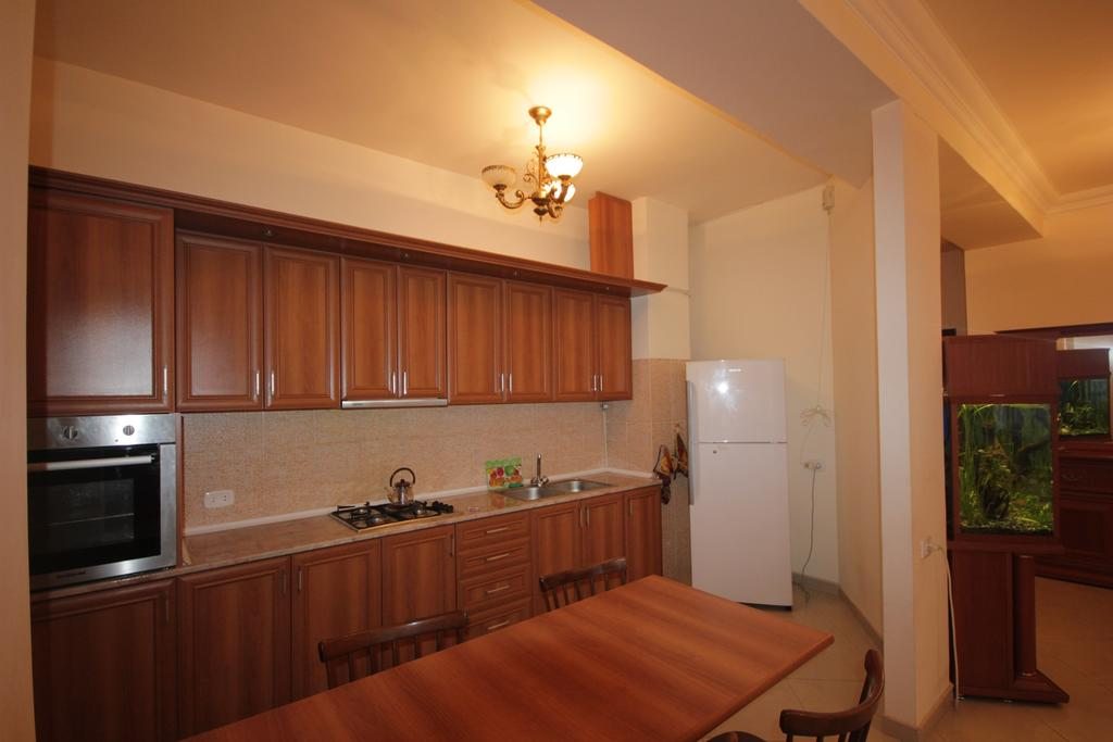 Апартаменты (Апартаменты с 1 спальней: улица Туманян, 1) апартамента on Sakharov Square, Ереван