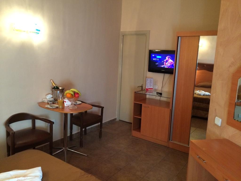 Двухместный (Бюджетный двухместный номер с 1 кроватью или 2 отдельными кроватями) отеля Valensia Resort & Aqua park, Ереван