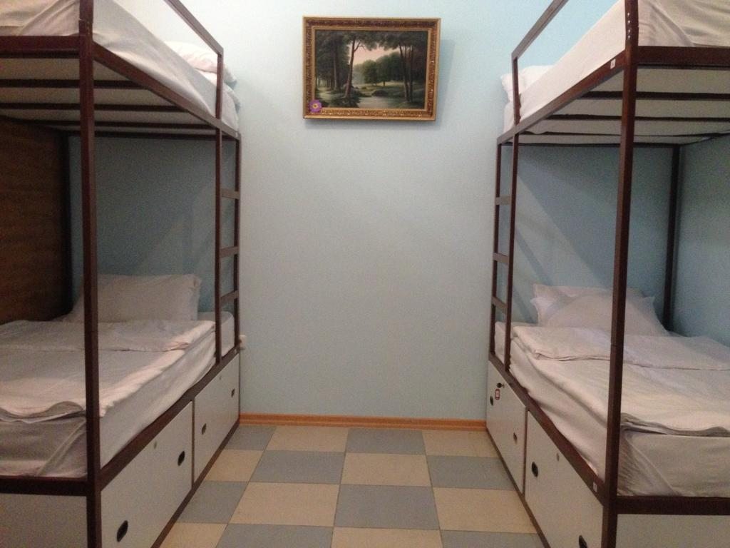 Номер (Кровать в общем четырехместном номере) хостела Гранд Ереван