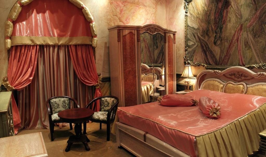 Двухместный (Стандартный двухместный номер с 1 кроватью или 2 отдельными кроватями) отеля Alexandrapol Palace, Гюмри