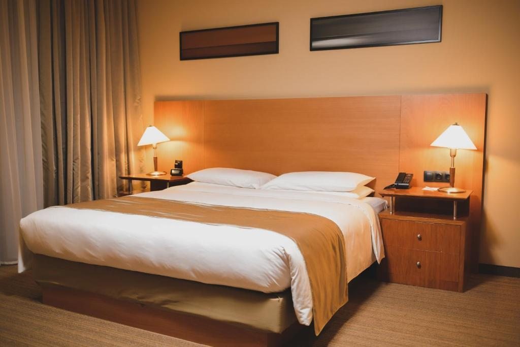 Сьюит (Люкс с кроватью размера «king-size») отеля Grand Resort Jermuk, Джермук