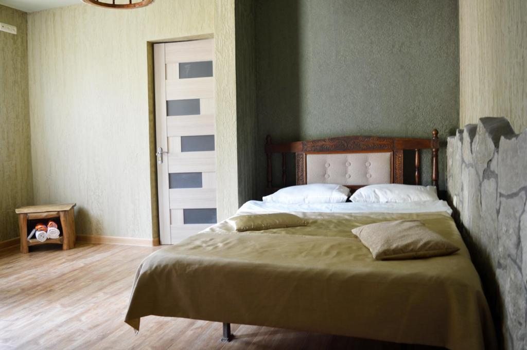 Двухместный (Двухместный номер с 1 кроватью и собственной ванной комнатой) отеля Artsiv v Dilijane, Дилижан