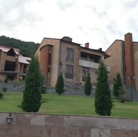 Deer Villa in Marriott