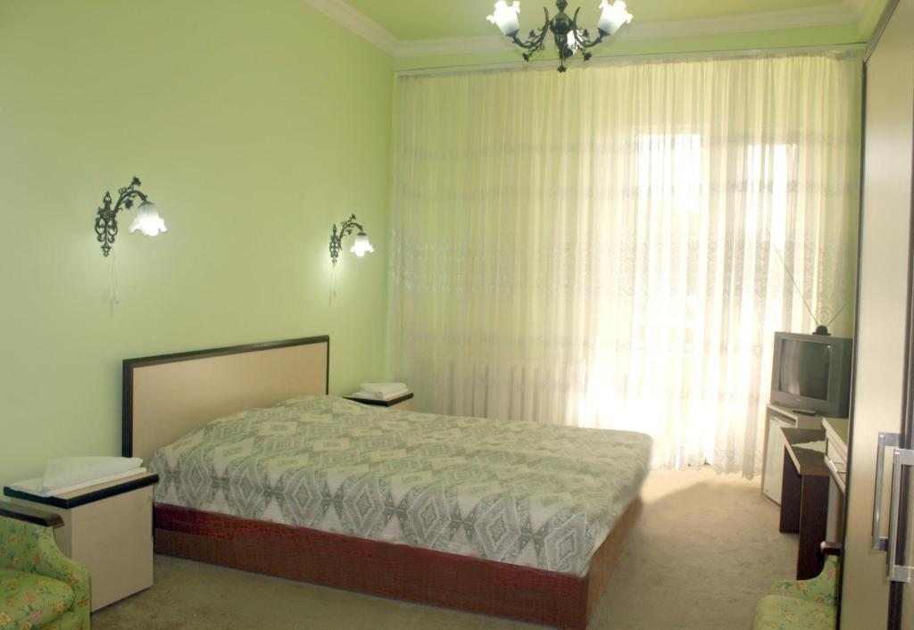 Двухместный (Двухместный номер Делюкс с 1 кроватью или 2 отдельными кроватями - Лечение включено) отеля Арарат, Джермук