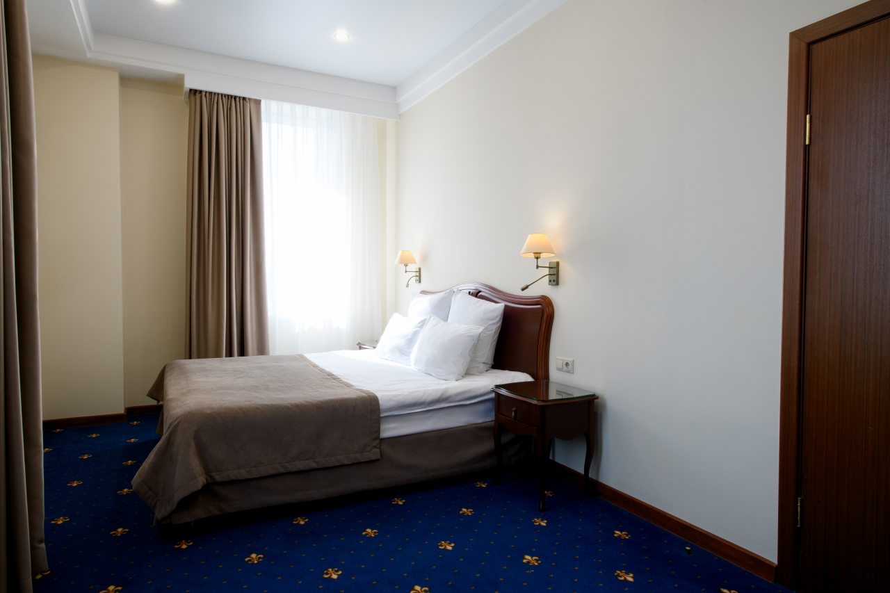 Студио (Семейный), Гостиничный комплекс Солнце