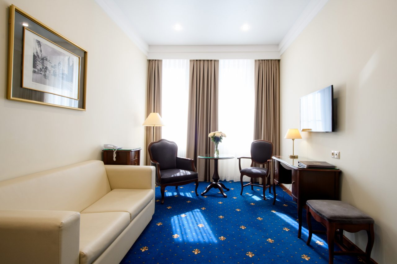 Студио (Семейный), Гостиничный комплекс Солнце