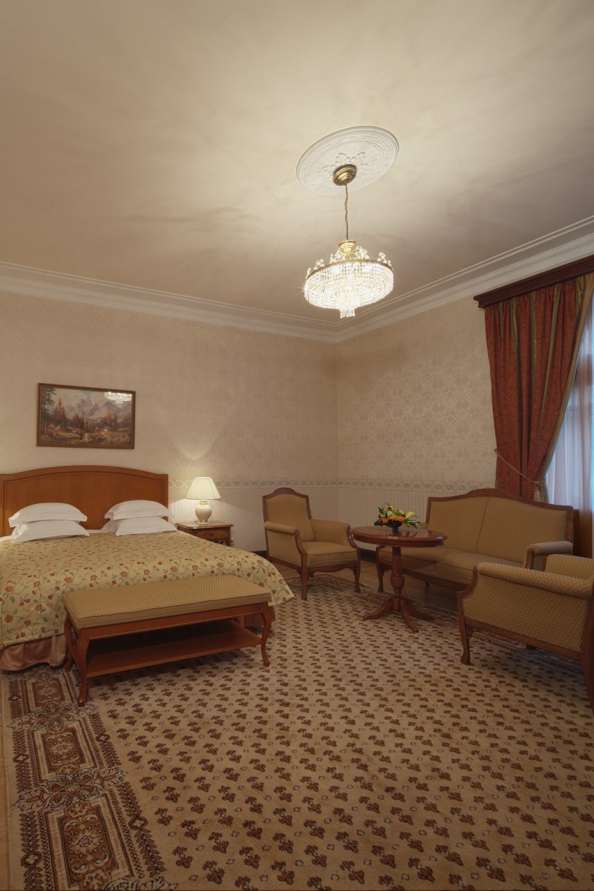 Двухместный (Исторический улучшенный номер с кроватью размера «king-size») отеля Метрополь, Москва