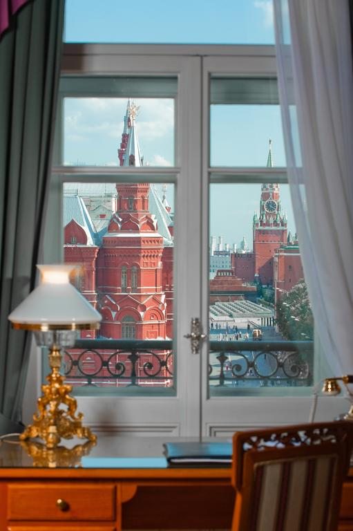 Студио (Номер-студио с видом на Кремль) отеля National Luxury Collection Hotel, Москва