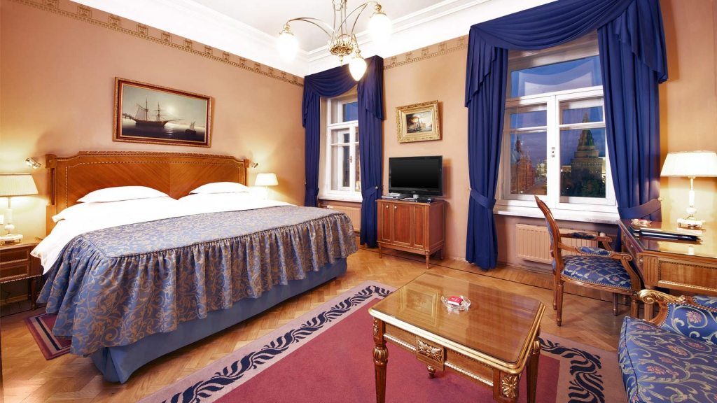 Студио (С видом на Кремль) отеля National Luxury Collection Hotel, Москва