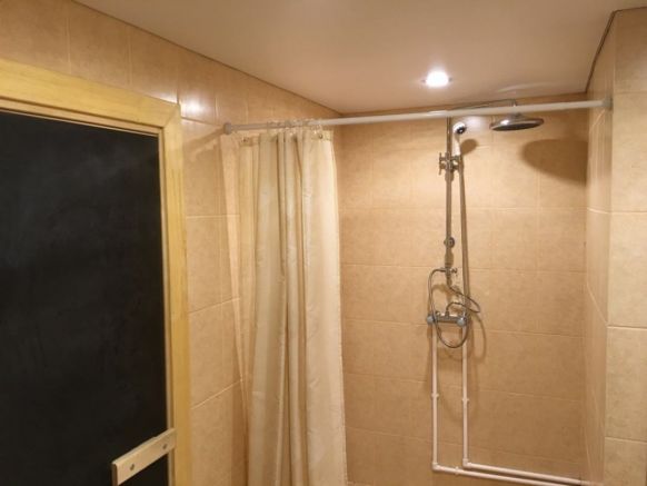 Баня, Усадьба Благодатное